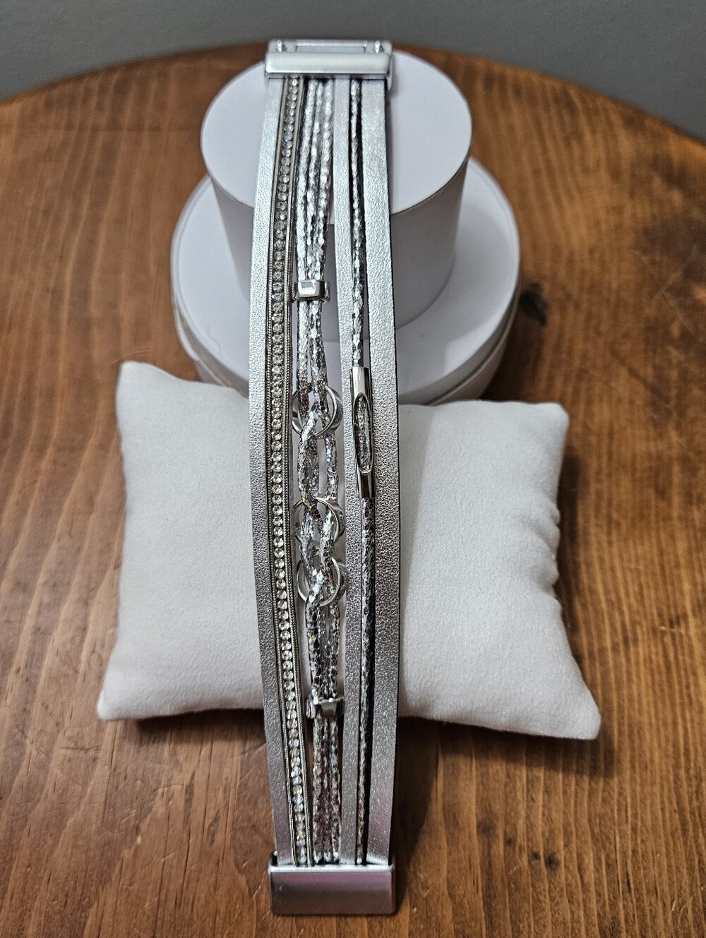 ●Ryze● •Wrap Bracelet• with Crystal Accents Magnetic Clasp 7.5”